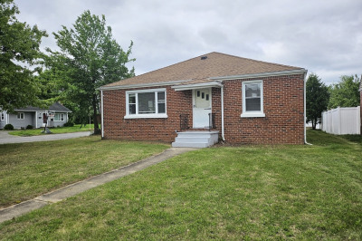 96 Chesterfield Ave 1
