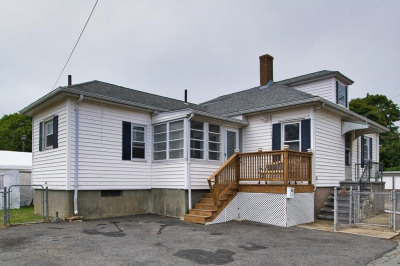 57 Larouche St 1