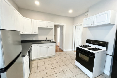 276 East Cottage #3