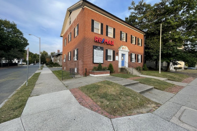 133 Maple St 1