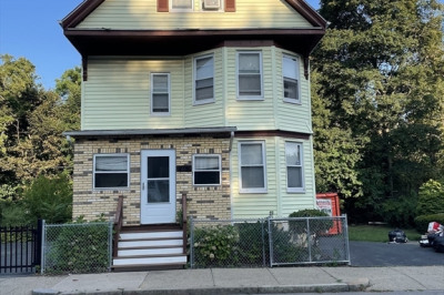 88 Alexander St 1