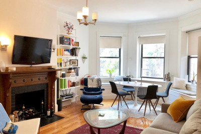247 Newbury Street #2R 1