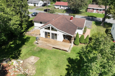 35 Sunnyside Dr 1