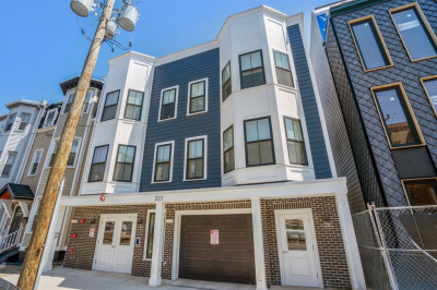 223 Saratoga St #U203 1