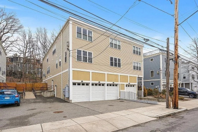 855 Lagrange Street #7 1