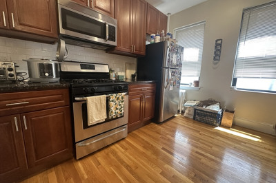 25 Peterborough St #9 1