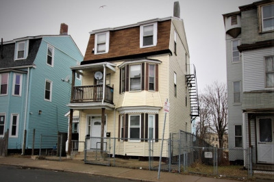 32 East Cottage St #1 1