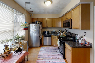 52 Brooks Street #2 1