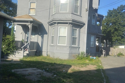 936 Warren Ave 1