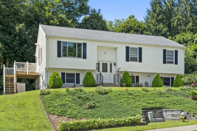 32 Willow Lane 1