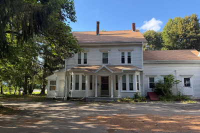 350 S Main St 1