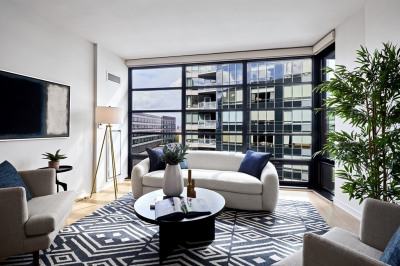 580 Washington St #14F 1