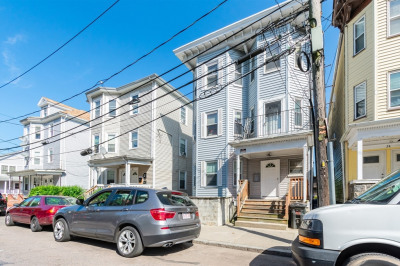 22 Barry Street #3 1