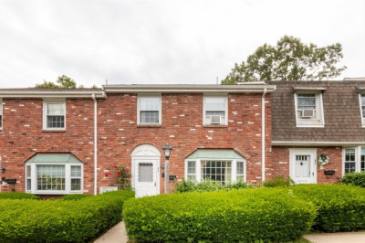 42 Queensboro Ct #42 1