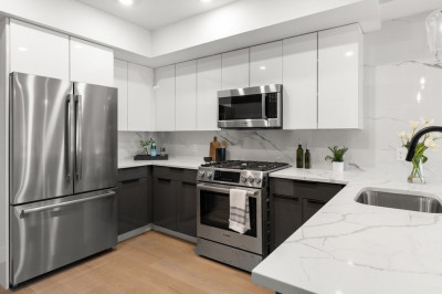 321 West Broadway #3 1