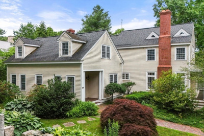 52 Willow St 1