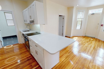 879 Beacon St #11 1