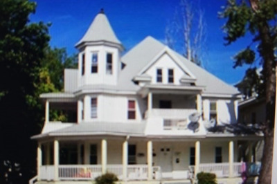 127 Dickinson St 1