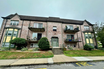 104 Oak St #10 1