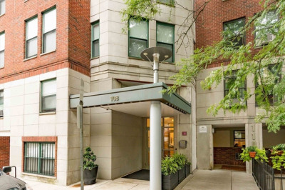 108 Peterborough St #4G 1