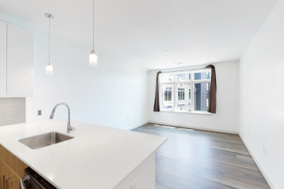 180 Telford St #412 1
