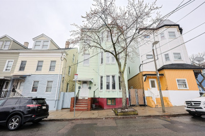 219 Trenton St 1