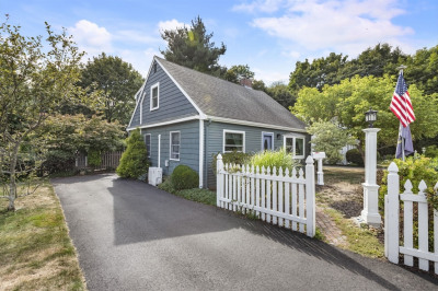 14 Alandale Pkwy 1