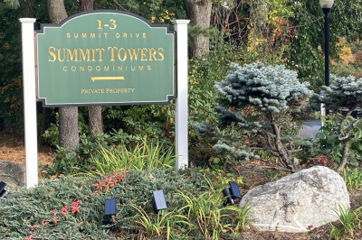 2 Summit Dr. #18 1