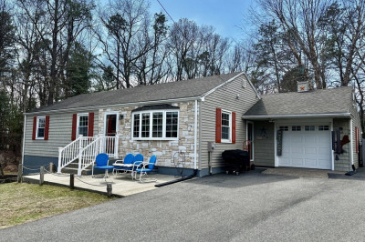 96 Clearbrook Dr 1