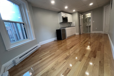 302 Newbury #13 1