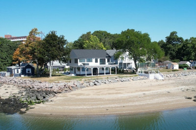 15 Edwards Ln.