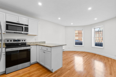 754 Huntington Ave #3 1