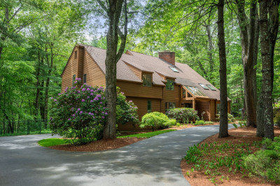 56 Carter Dr 1