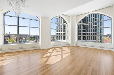 360 Newbury St #705 1