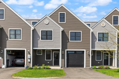 1 Stacey St #2 1