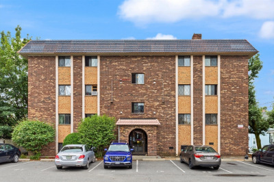 301 Lowell Street #31 1