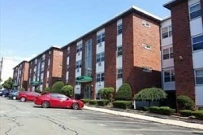 9 Commonwealth Ct #7 1