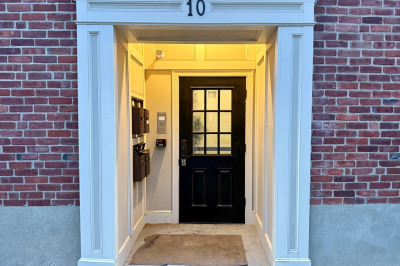 10 Leyden St #1 1