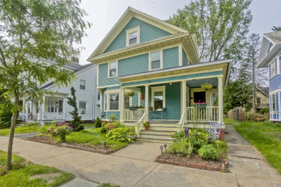 10 Dorchester 1