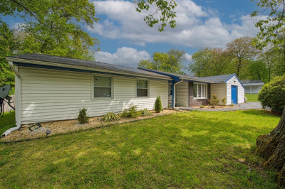 51 Darby Rd 1