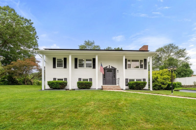 7 Kennedy Dr 1