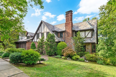 146 Woodchester Drive 1