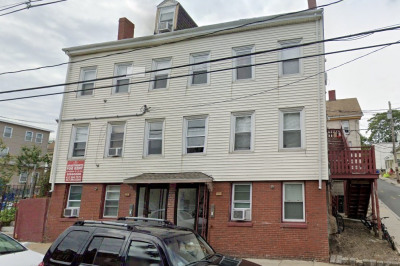 104 Beacon St #1 1