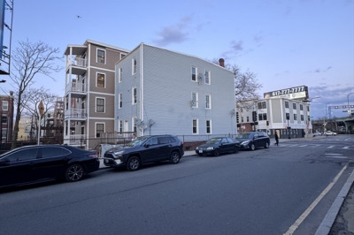 132 Chelsea St 1