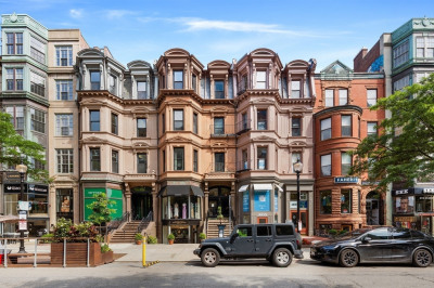 121 Newbury Street #4 1