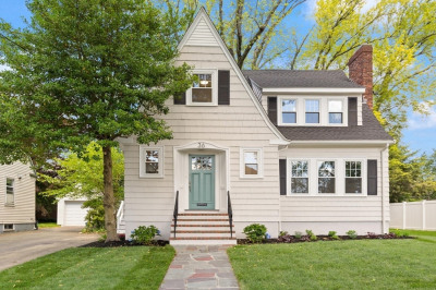 36 Stearns Rd 1