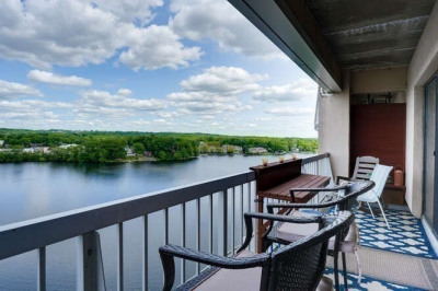 65 Lake #809 1