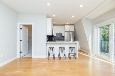 53 Lexington Street #3 1