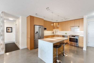 8 Whittier #21E 1