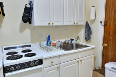 1382 Beacon #11 1